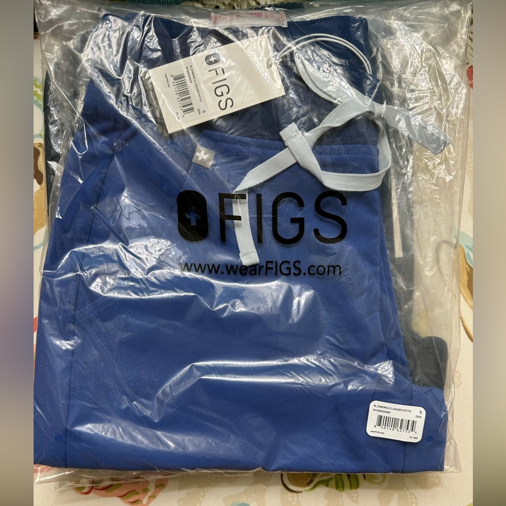 Zamora joggers figs size small/petite